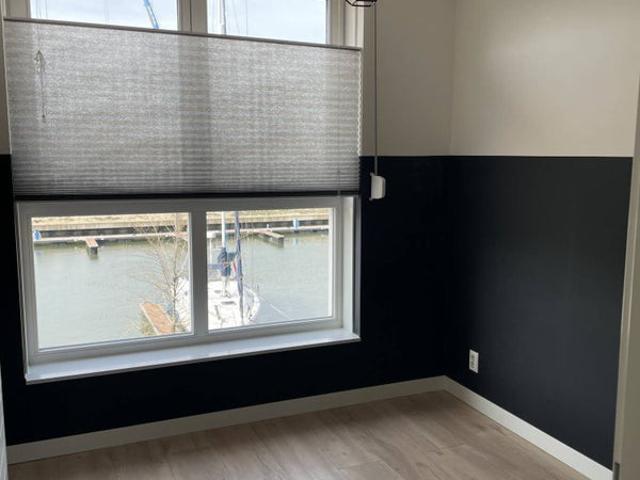 Woning te huur in De Elementen, Spijkenisse