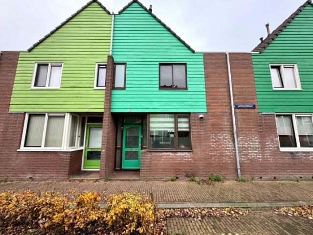 Woning te huur in Zaandam, Noord Holland