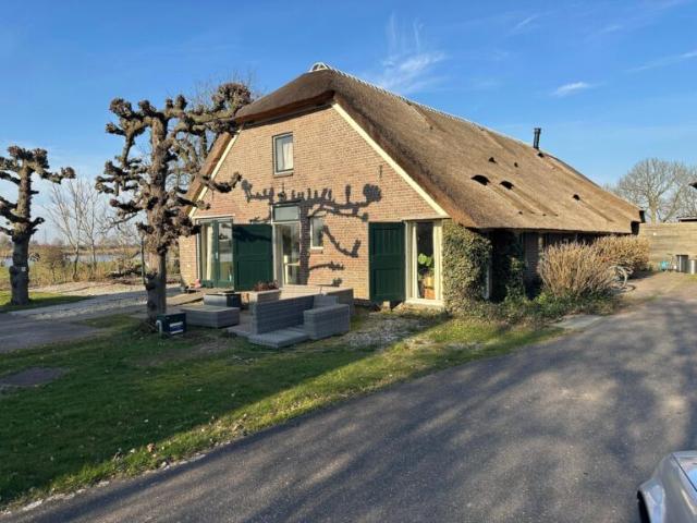 Eengezinswoning te huur in Weesp