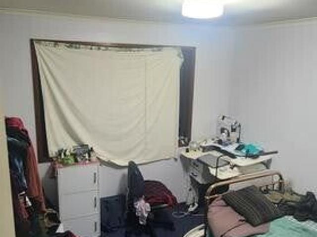 Room for rent in Wollongong West, New South Wales