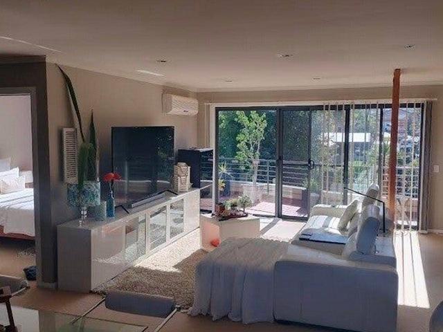 Room for rent in Wollongong West, New South Wales