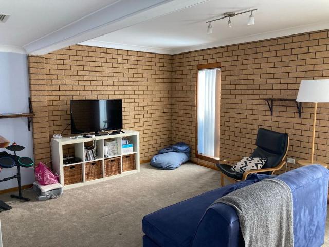Room for rent in Wollongong West, New South Wales