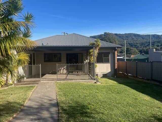 Villa for rent in Wollongong West, New South Wales