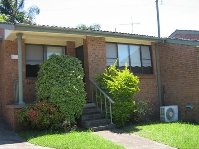 Villa for rent in Wollongong West, New South Wales