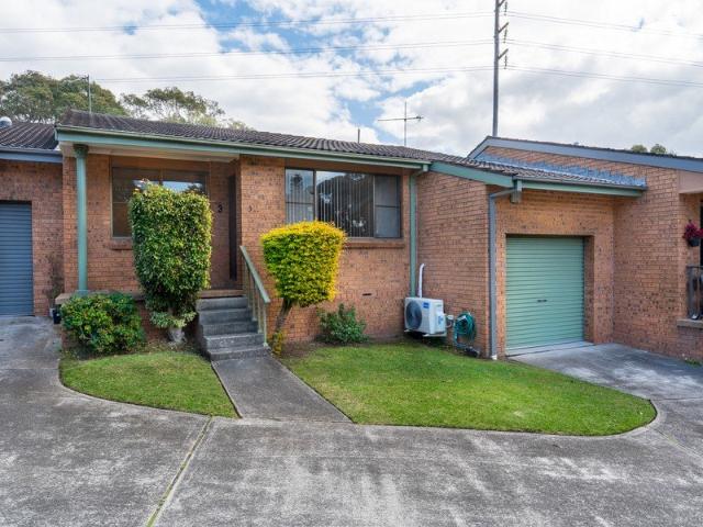 Villa for rent in Wollongong West, New South Wales