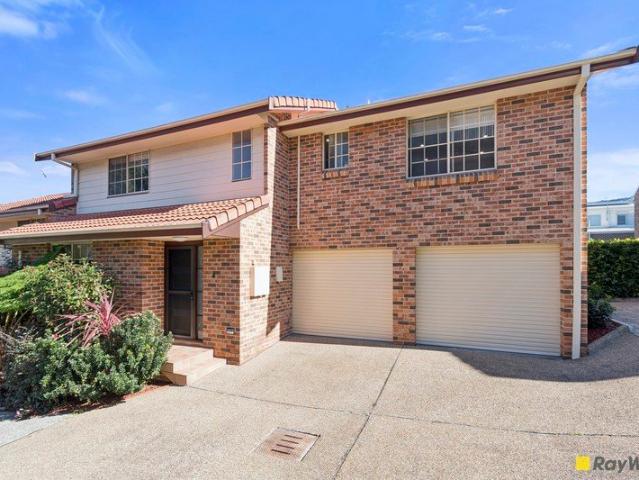 Townhouse for sale in Wollongong West, New South Wales