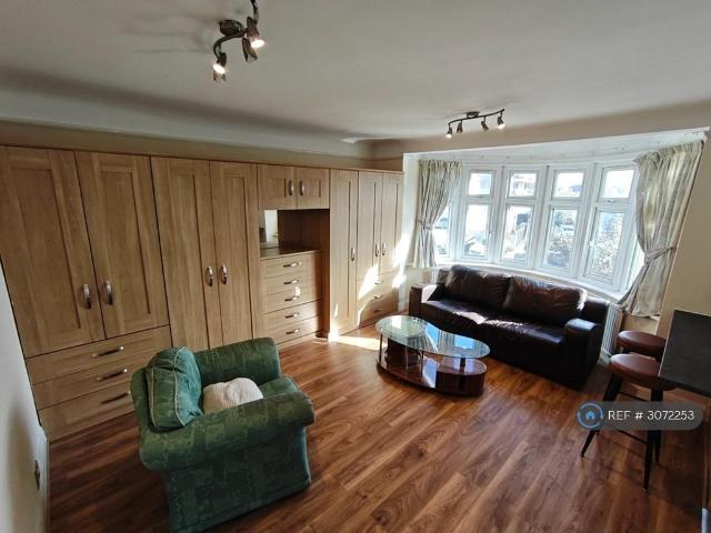 Apartment for rent in London Borough of Redbridge, Greater London