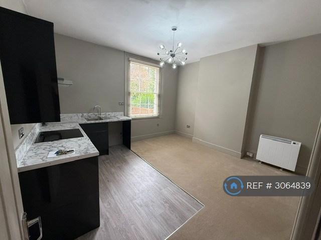 Apartment for rent in North Malvern, Malvern Hills