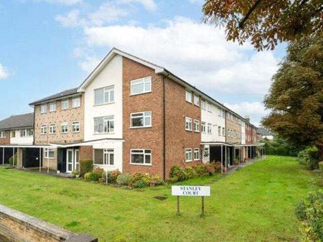 House for sale in Sutton Green, Woking