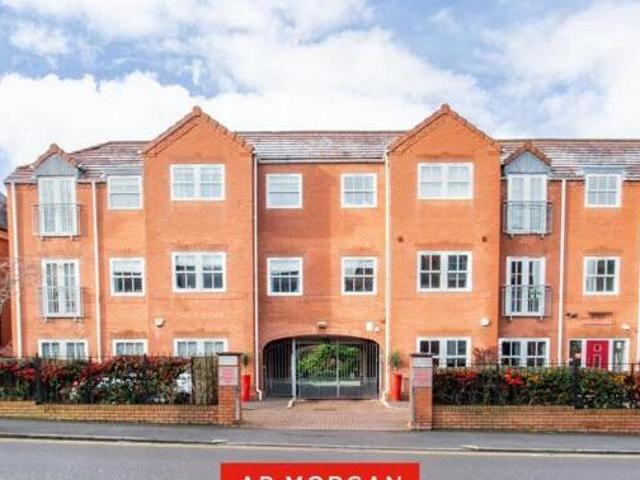 House for sale in Stourbridge, West Midlands