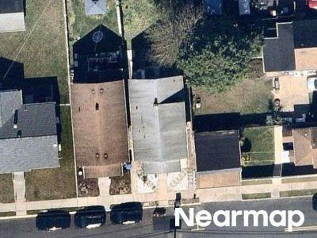 House for sale in Avenel, New Jersey