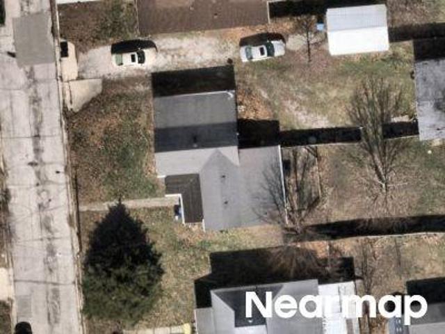 House for sale in Alton, Illinois