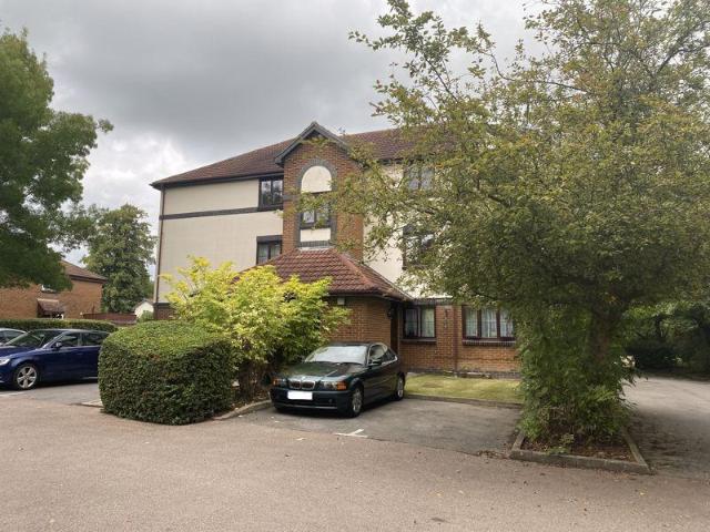 Apartment for rent in Red Hill, Surrey