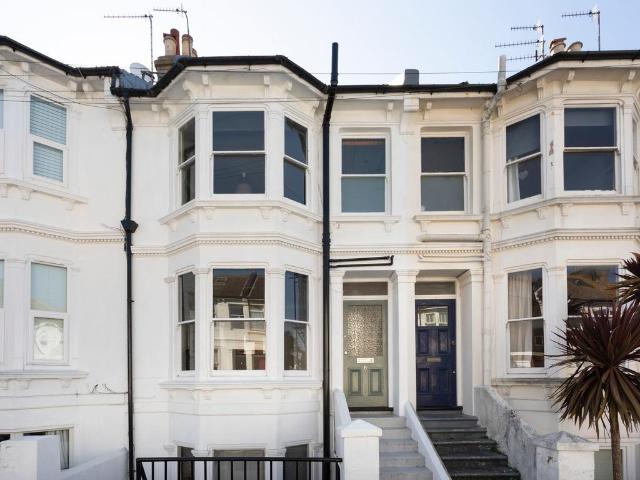 Apartment for rent in Aldrington