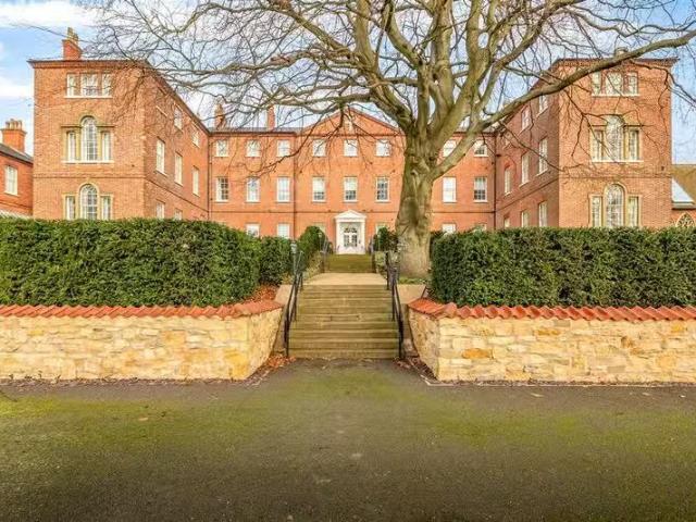 Apartment for sale in Lincoln, Whitton Park