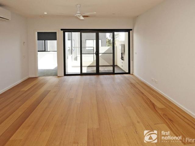 Townhouse for rent in Camerons Creek, Victoria