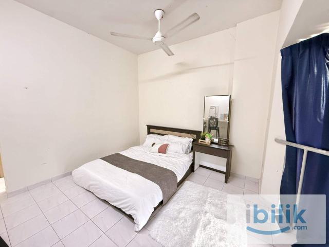 Room for rent in PJU 6, Petaling Jaya