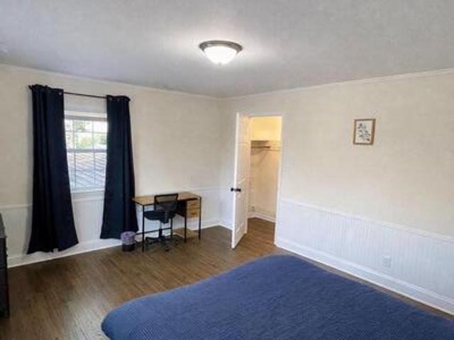 Room for rent in Mount Holly, North Carolina