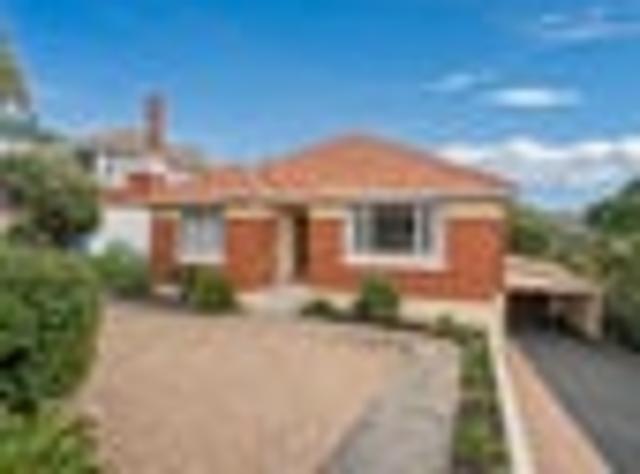 House for sale in Otakou