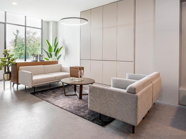 Office for rent in Malaka