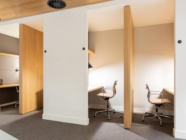 Office for rent in Malaka