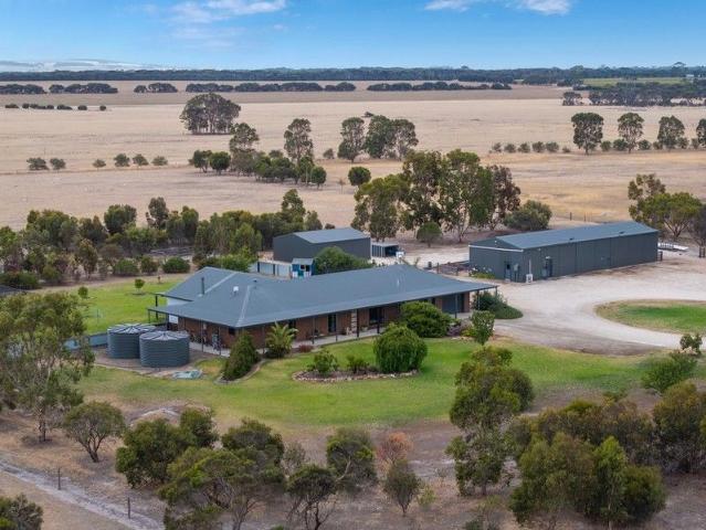 Cottage for sale in Menzies, South Australia