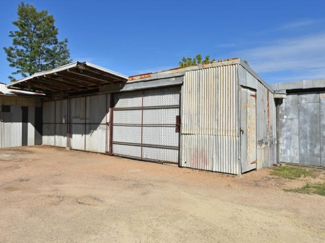 Warehouse for rent in Beechworth, Victoria
