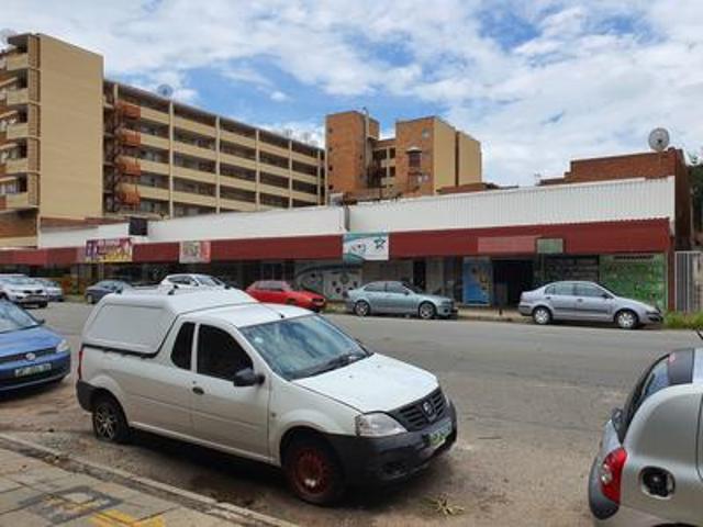 Commercial for rent in Dr Kenneth Kaunda, North West