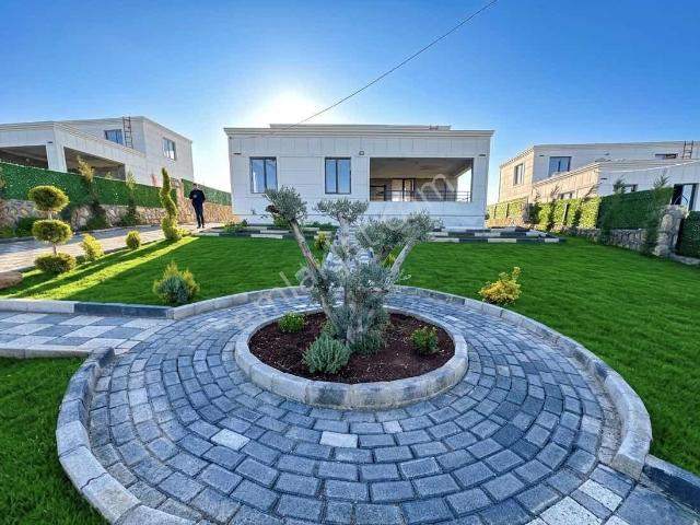 Şanliurfa içerisinde satılık Villa