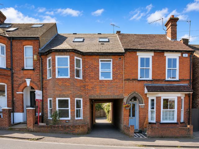 Apartment for rent in St Albans, Five Acres