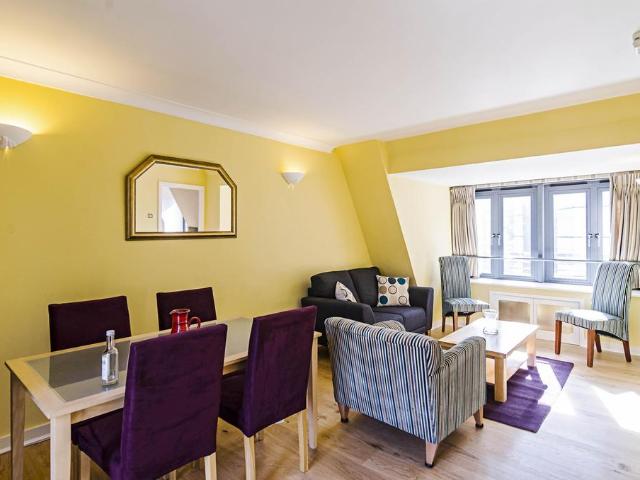Apartment for rent in Bishopsgate Without, Lyons