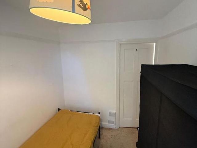 Room for rent in Staines-upon-Thames, Surrey