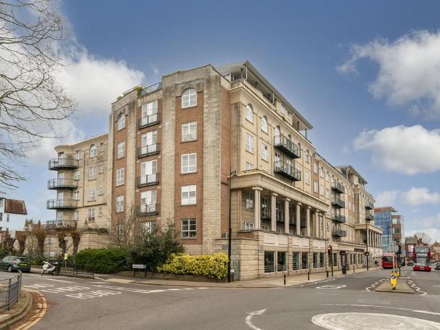 House for rent in London Borough of Merton, Merton Park