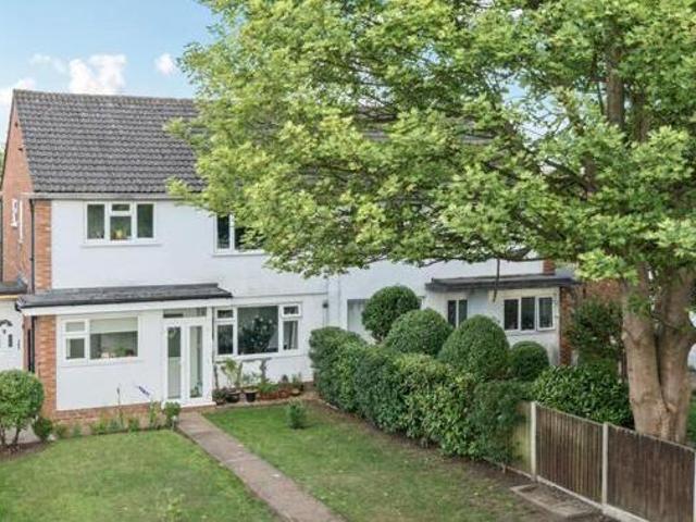 House for sale in Worplesdon, Westborough