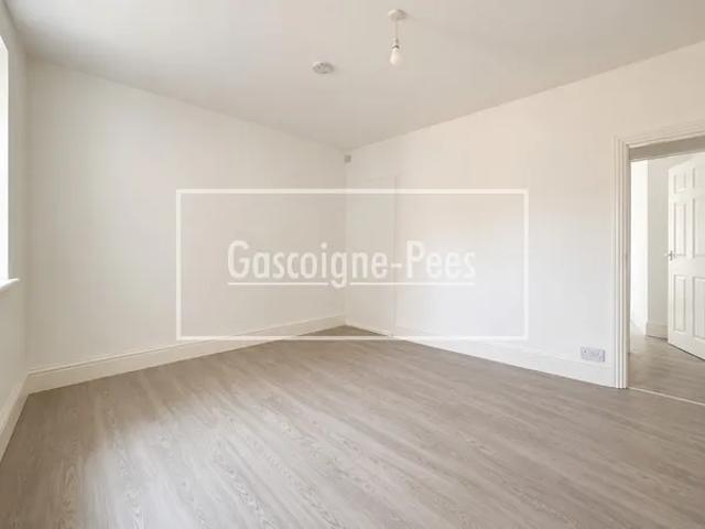 Apartment for rent in Worplesdon, Westborough