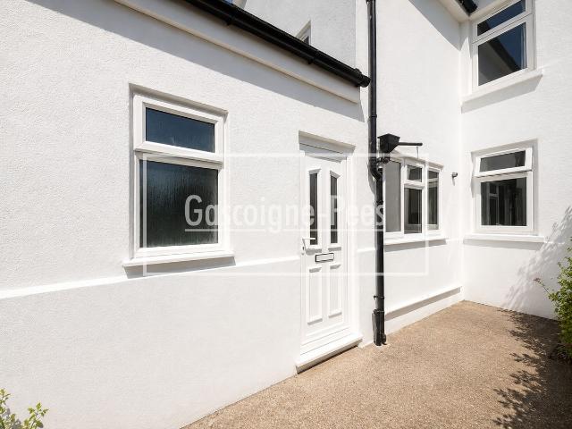 Apartment for rent in Worplesdon, Westborough