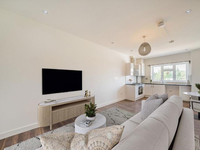 Apartment for rent in London Borough of Lewisham, Bell Green