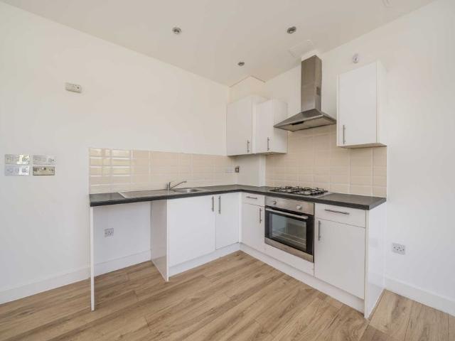 Apartment for rent in London Borough of Lewisham, Bell Green
