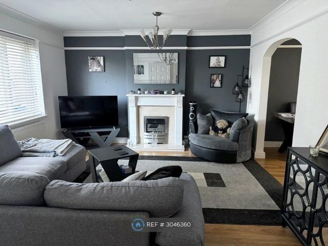 Apartment for rent in Winton, Salford