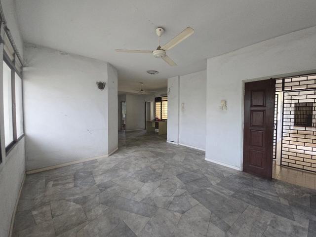 Apartment for sale in Barat Daya, George Town
