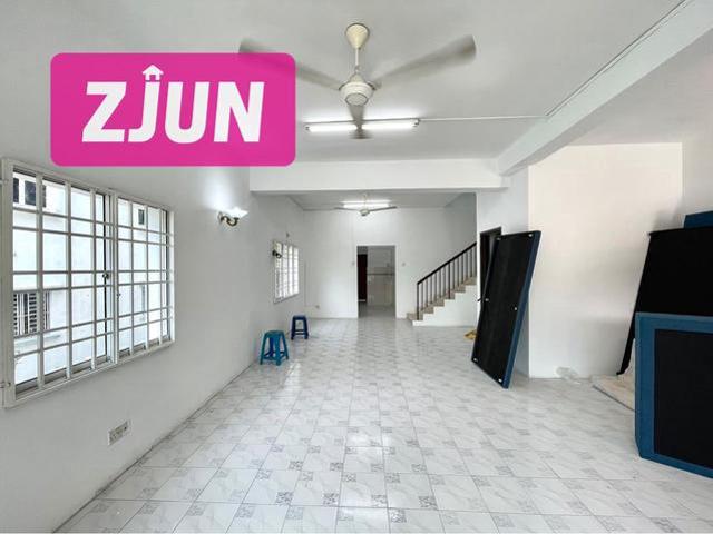 Terraced House for sale in Barat Daya, George Town