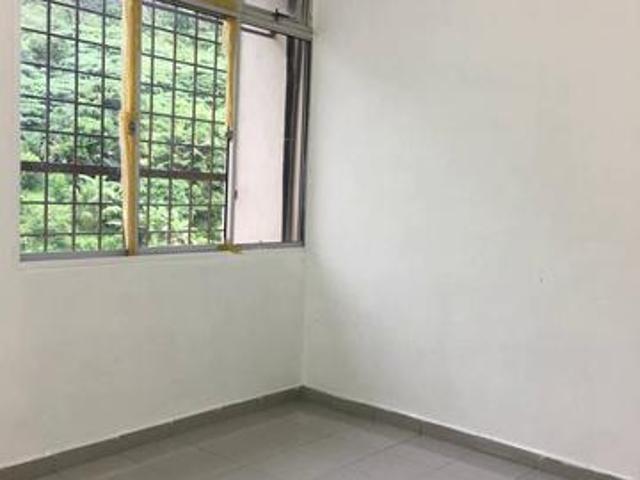 Apartment for sale in Mukim 13, Georgetown