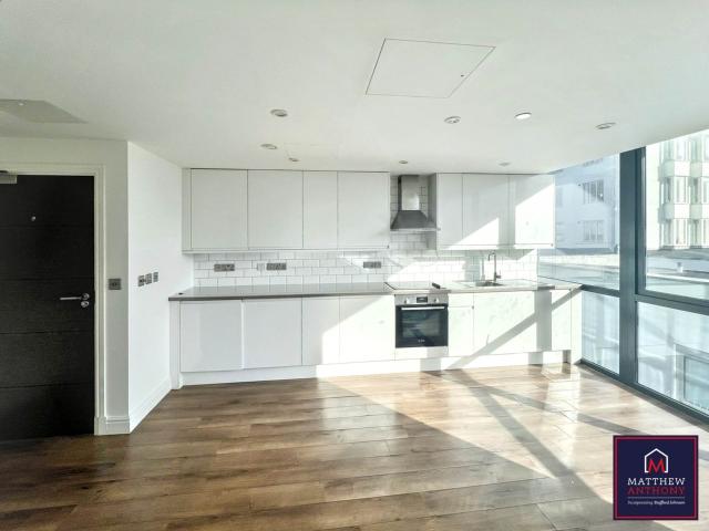 Apartment for rent in Street, Somerset