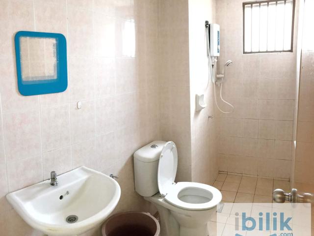 Room for rent in Country Heights Damansara, Kuala Lumpur