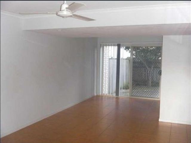 Townhouse for rent in Toombul, Queensland