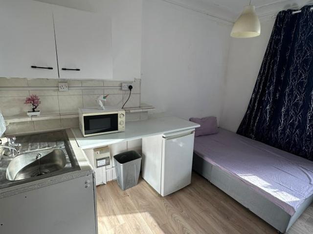 Studio for rent in Paddington, Greater London