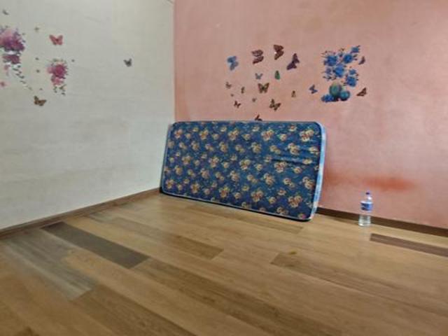 Flat for sale in Malaka