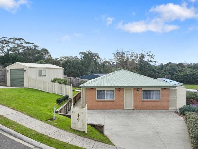 House for sale in Drouin, Victoria