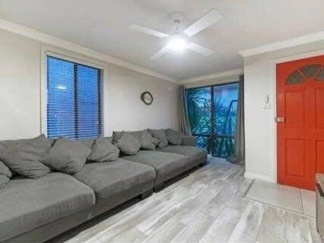 Room for rent in Woy Woy, Central Coast Council