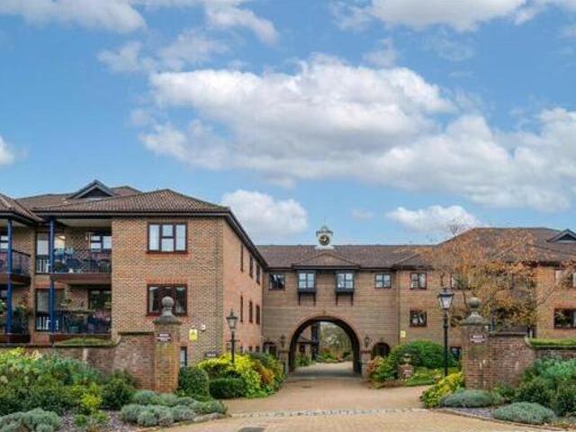 House for sale in Reigate, Reigate and Banstead